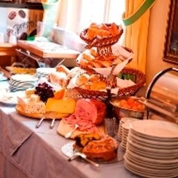 Buffet Kasererbräu Altstadthotel /Salzburger Privathotels Fotos