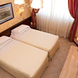 Zimmer Atahotel The Big Residence Fotos