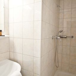 Bathroom Admiral Non-smoking-hotel Fotos
