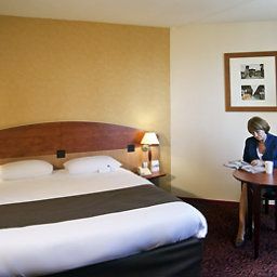 Chambre Mercure Saint Etienne Parc de L'Europe Fotos