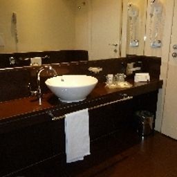 Ванная UNA Hotel Lodi Fotos