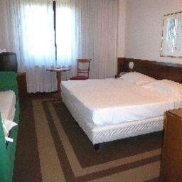 Номер UNA Hotel Lodi Fotos