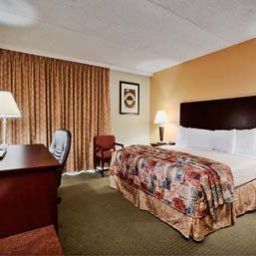 Zimmer Howard Johnson Express Inn - Arlington Ballpark / Six Flags Fotos