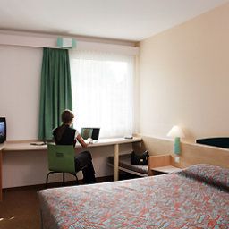 Zimmer ibis 3 Lacs Neuchatel Fotos