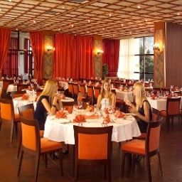 Sala śniadaniowa w restauracji Sopron Fotos