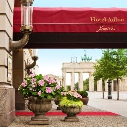 Außenansicht Adlon Kempinski Fotos