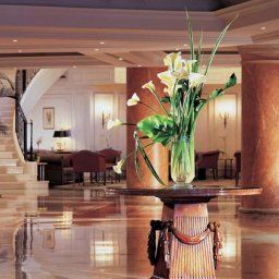 Hall Renaissance Paris La Defense Hotel Fotos