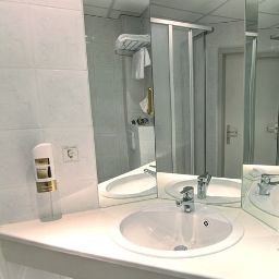 Bathroom Entrée Hotel Glinde Fotos