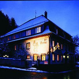 Exterior view Krone Waldburg Fotos