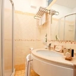 Bathroom Kennedy Fotos