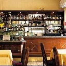 Bar Bisesti Fotos