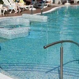 Piscina Bisesti Fotos