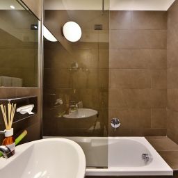 Camera da bagno Best Western Farnese Fotos