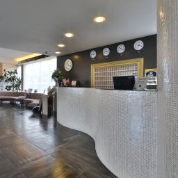 Hall Best Western Farnese Fotos