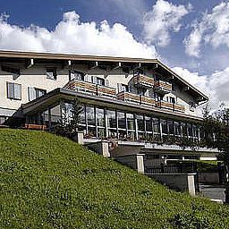 Exterior view Parè Fotos