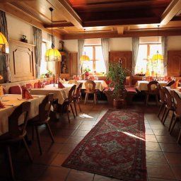 Breakfast room within restaurant Sindersdorfer Hof Fotos