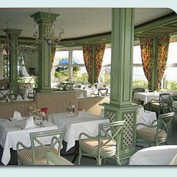 Salle du petit-déjeuner située dans le restaurant Schiff Fotos