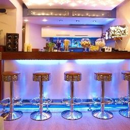 Bar Tropical Fotos