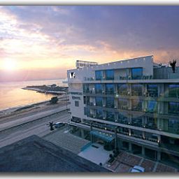 Exterior view Tropical Fotos