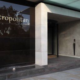 Фасад The Metropolitan A COMO Hotel Fotos