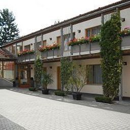Exterior view Port Inn Fotos