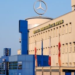 Widok zewnętrzny AVUS an der Messe Fotos