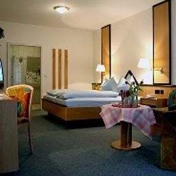  Schloßhotel Fotos