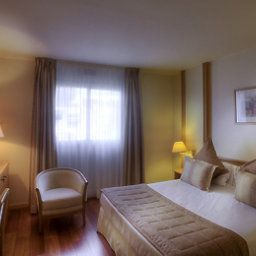 Chambre Grand Hotel Mercure Croisette Beach Hotel Fotos