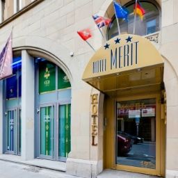 Merit Fotos