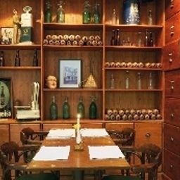 Widok wewnątrz Romantik Hotel Kaufmannshof Fotos