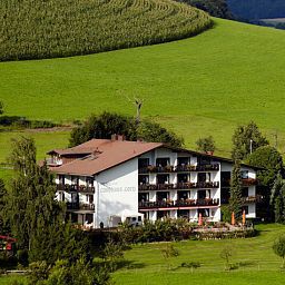Exterior view Lortz Landhotel Fotos