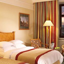 Номер Moscow Marriott Grand Hotel Fotos