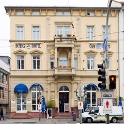 Außenansicht Denner Fotos