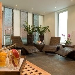  NH Danube City Fotos