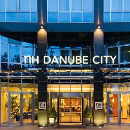 Vue extérieure NH Danube City Fotos