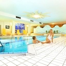 Pool Schwarzwald-Hotel Fotos