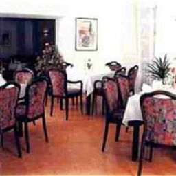Sala de desayuno en el restaurante Kranichsberg Fotos