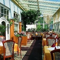 Taras Kurhaus Klotzsche Fotos