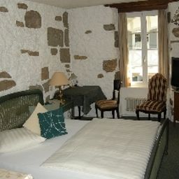 Room Murtenhof & Krone Fotos