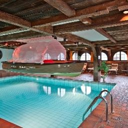Pool Schloss-Hotel Fotos