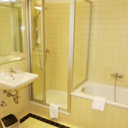 Badezimmer Schloßwirt Gasthof Fotos