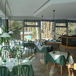 Salle du petit-déjeuner Drei Brüderhöhe Berghotel Fotos