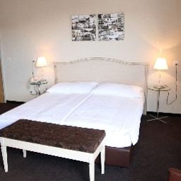 Chambre Neufeld Fotos