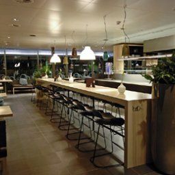 Breakfast room within restaurant ibis Zurich Adliswil Fotos