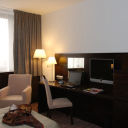 Habitación Holiday Inn BRATISLAVA Fotos