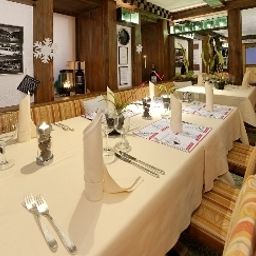 Breakfast room within restaurant Matterhorn Valley Hotel Hannigalp Fotos