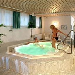 Wellness area Walpurgishof Fotos
