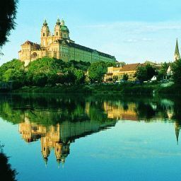  an der A1  Wien 29 Km Geniesser Hotel Laabnerhof Fotos