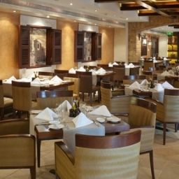 Restaurant Crowne Plaza ABU DHABI Fotos
