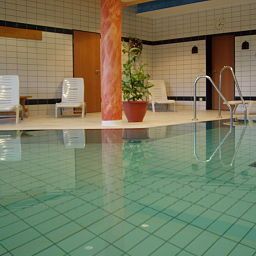 Pool Sporthotel Sonnenhof Fotos